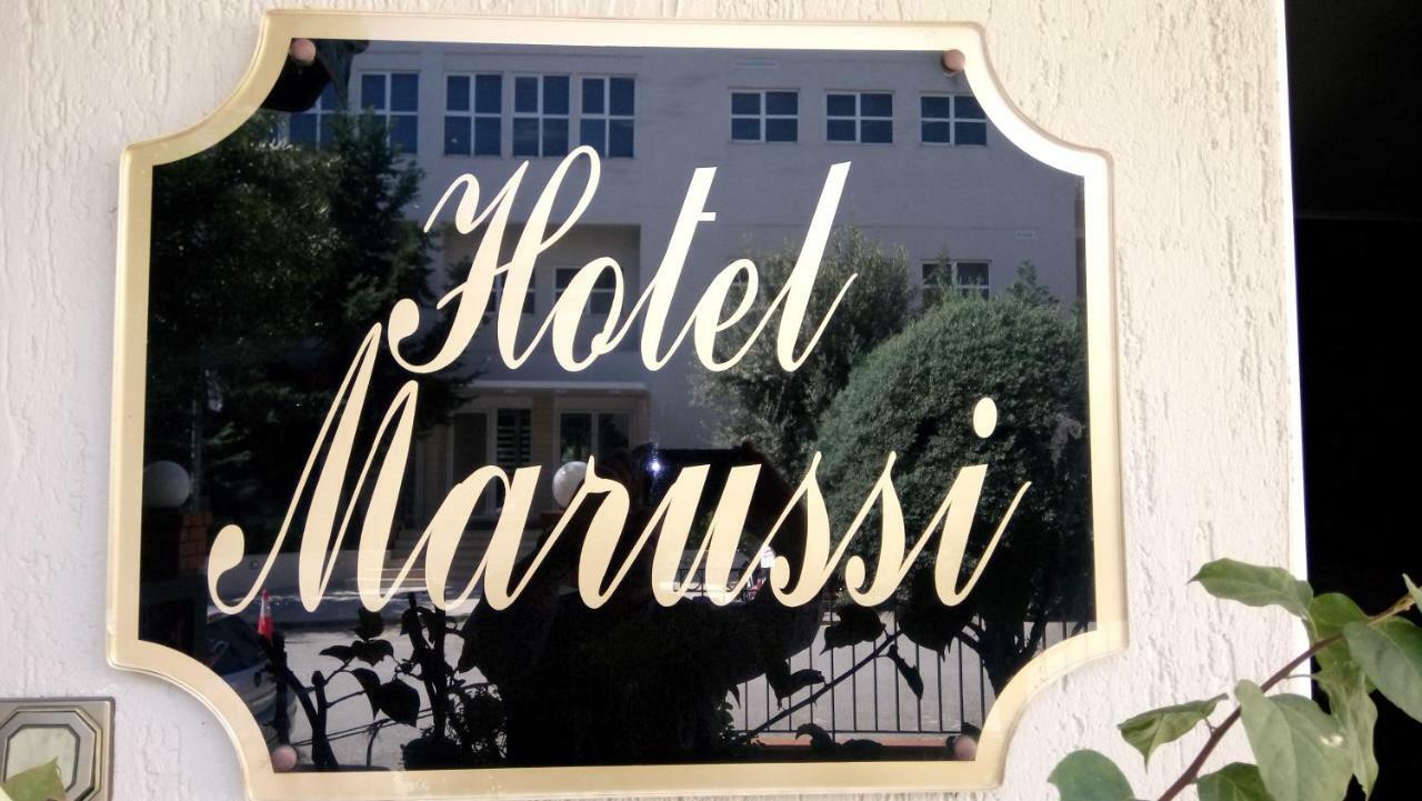 Hotel Maroussi Atena Exterior foto